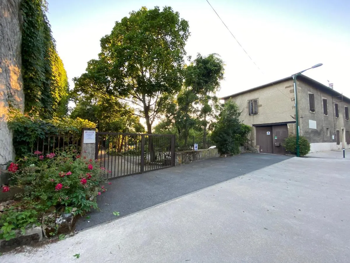 Apartment Le Cocon De Curson Gite Le Cocon Chanos-Curson