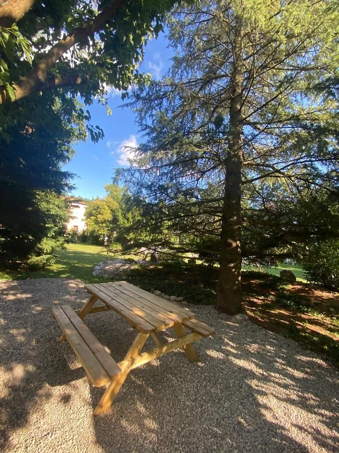 Le Cocon De Curson Gite Le Cocon Chanos-Curson 0*,  France